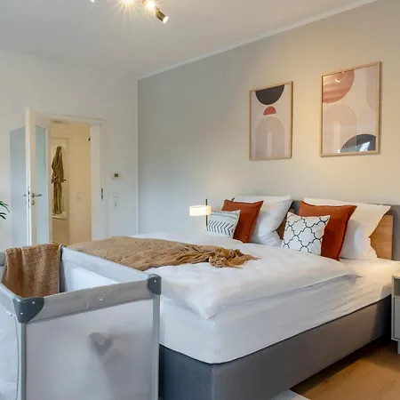 Design 2br - 4 Beds & Workspace - Messe Dus Duisburg