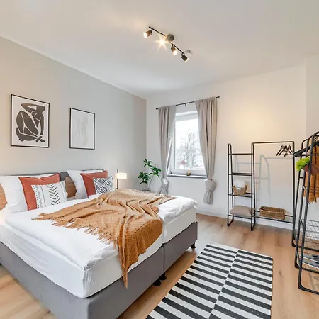 Apartmán Design 2br - 4 Beds & Workspace - Messe Dus