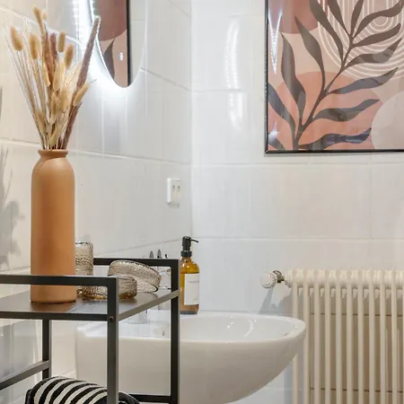 Apartmán Design 2br - 4 Beds & Workspace - Messe Dus *